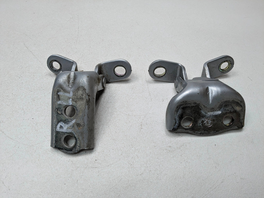 2013 - 2016 HYUNDAI SANTA FE OEM DOOR HINGES SET REAR LEFT UPPER AND LOWER