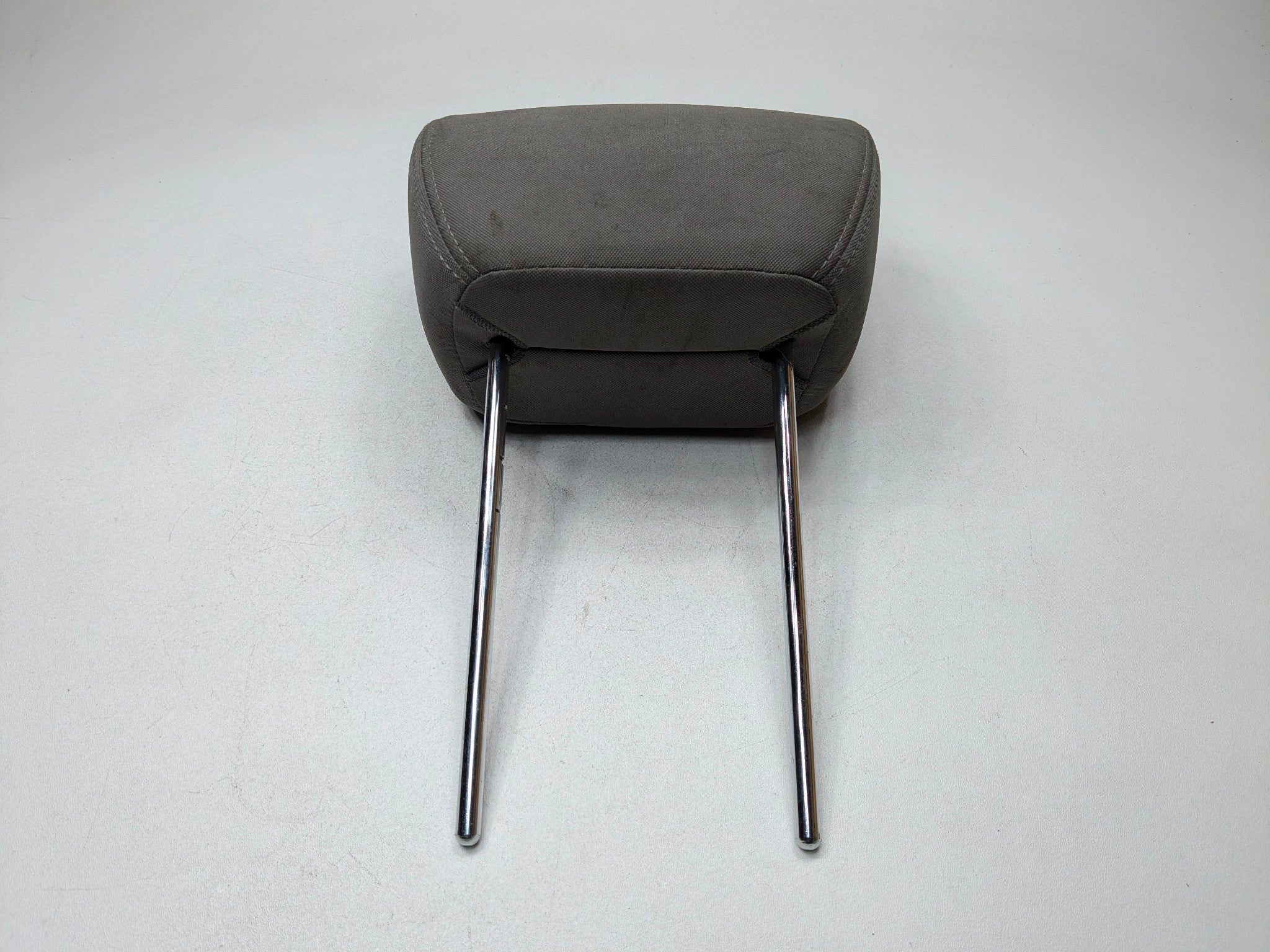 13 - 16 HYUNDAI SANTA FE OEM SEAT HEADREST GRAY CLOTH REAR RIGHT PASSENGER SIDE