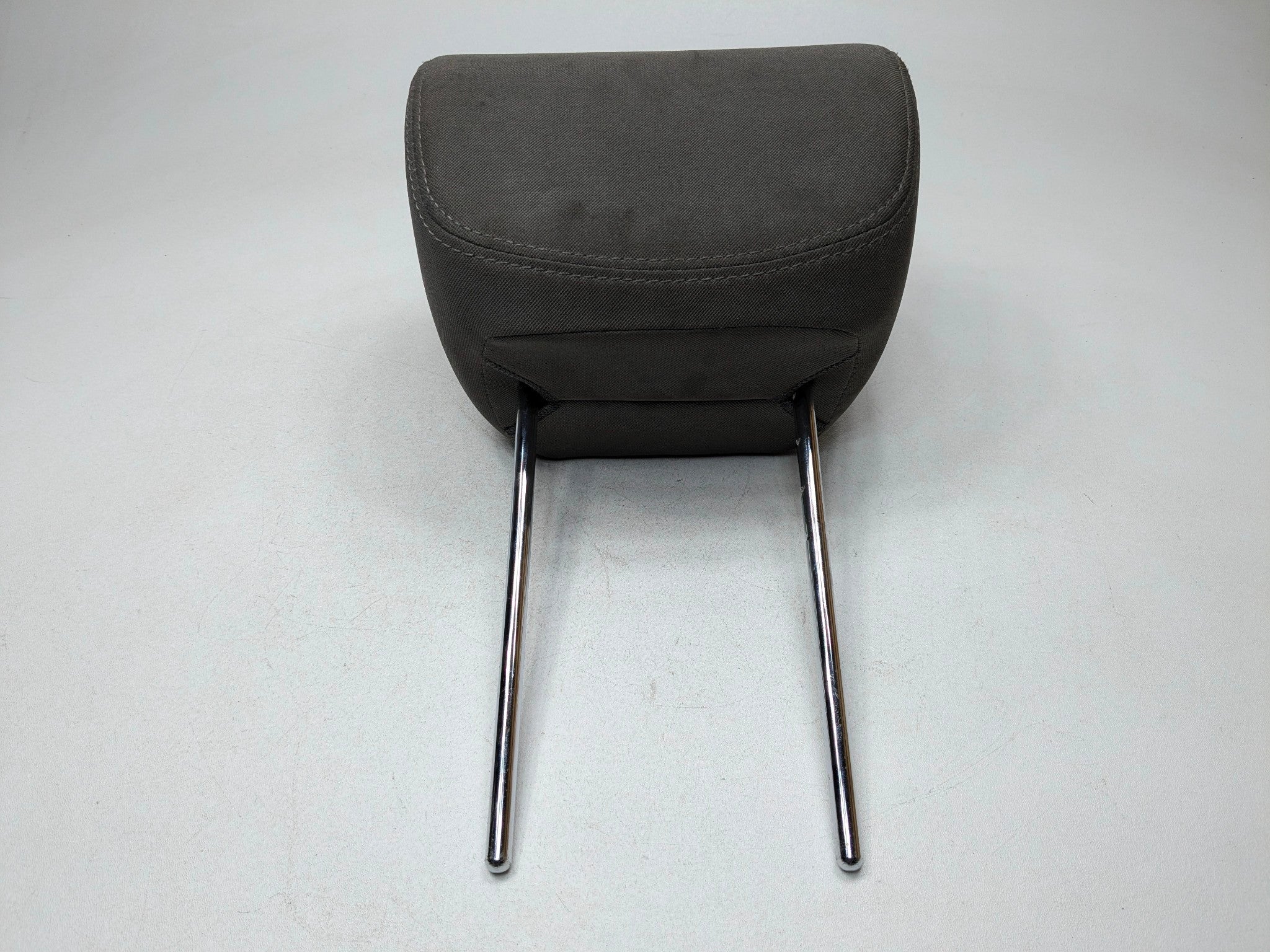 2013 - 2016 HYUNDAI SANTA FE OEM SEAT HEADREST GRAY CLOTH REAR LEFT DRIVER SIDE
