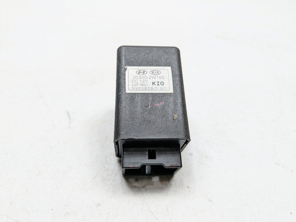 2013 - 2016 HYUNDAI SANTA FE OEM RELAY STOP SIGNAL CONTROL MODULE UNIT