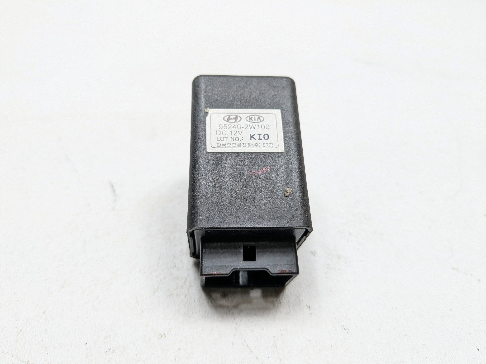 2013 - 2016 HYUNDAI SANTA FE OEM RELAY STOP SIGNAL CONTROL MODULE UNIT