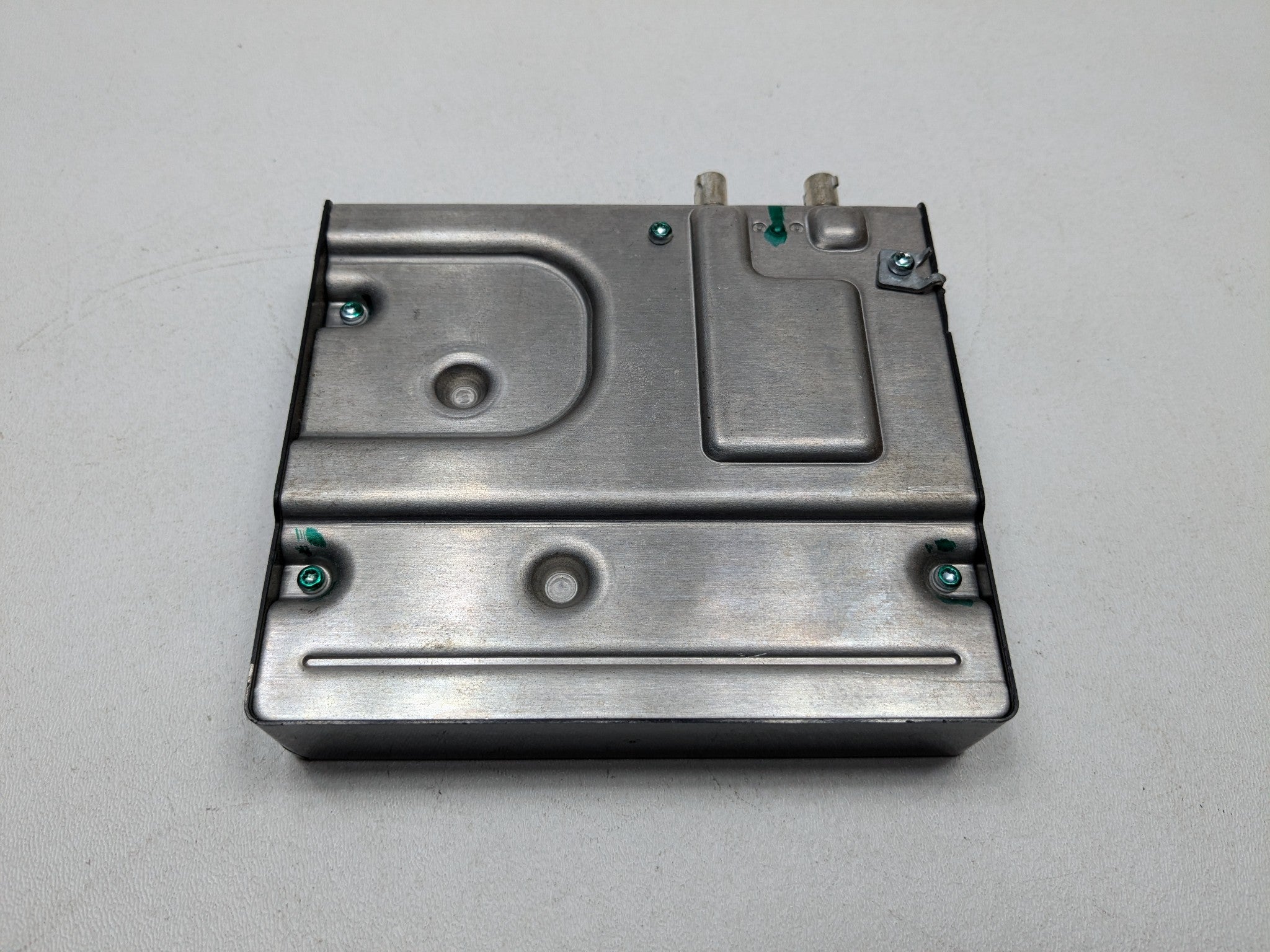 2013 - 2016 HYUNDAI SANTA FE OEM COMMUNICATION TELEMATIC BLUELINK CONTROL MODULE