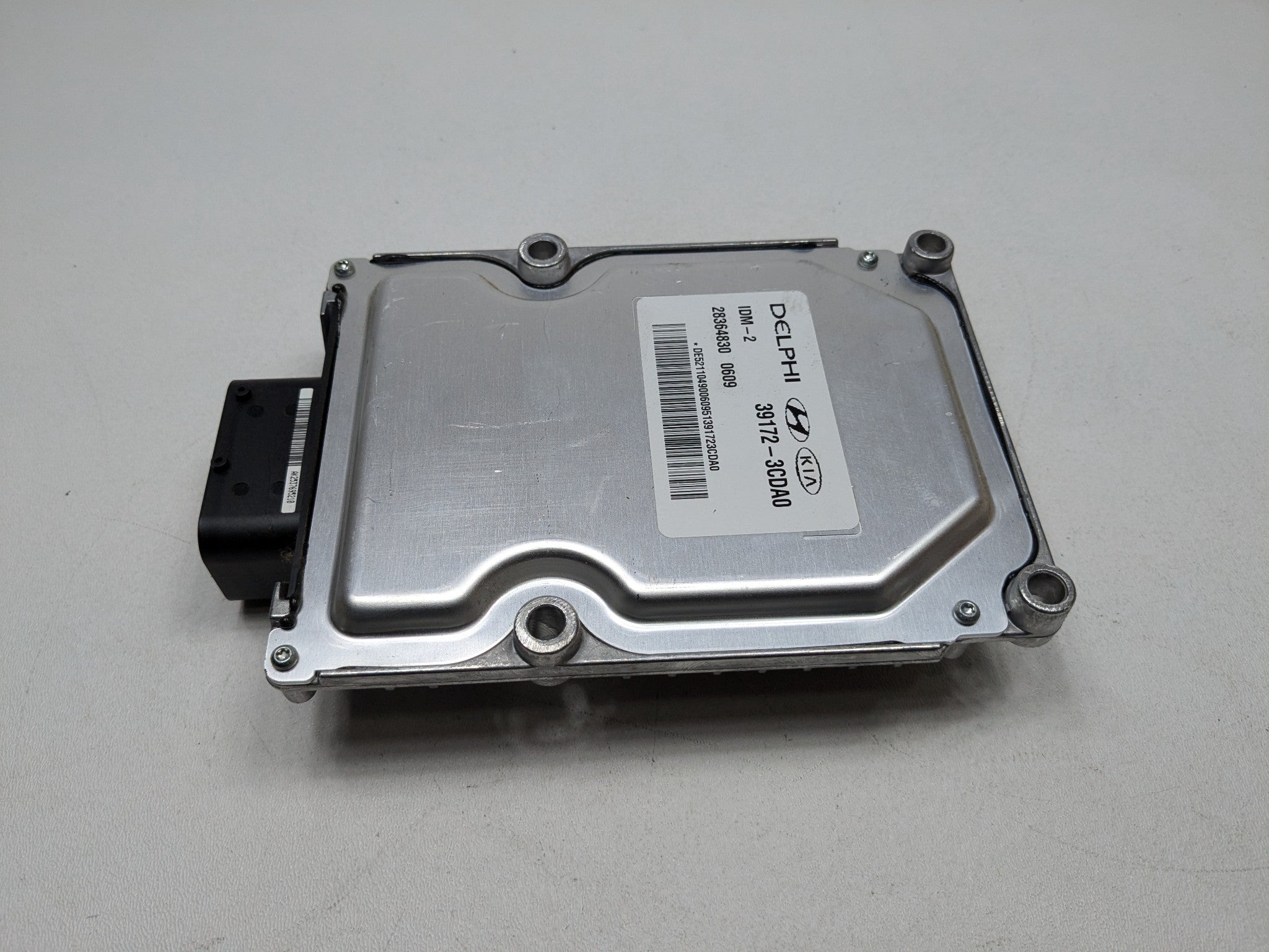 2013 - 2016 HYUNDAI SANTA FE OEM ENGINE FUEL INJECTION CONTROL MODULE UNIT