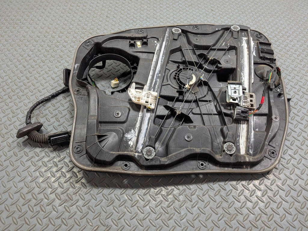 2013 - 2016 HYUNDAI SANTA FE OEM DOOR WINDOW REGUALTOR PANEL FRONT LEFT SIDE