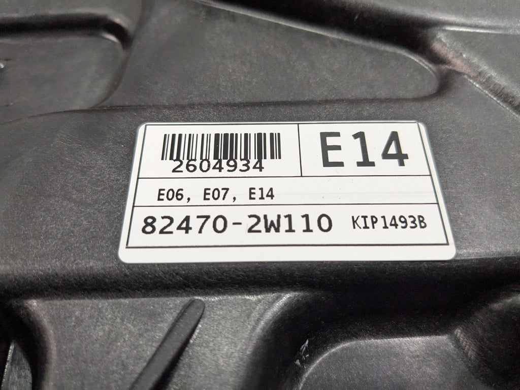 2013 - 2016 HYUNDAI SANTA FE OEM DOOR WINDOW REGUALTOR PANEL FRONT LEFT SIDE