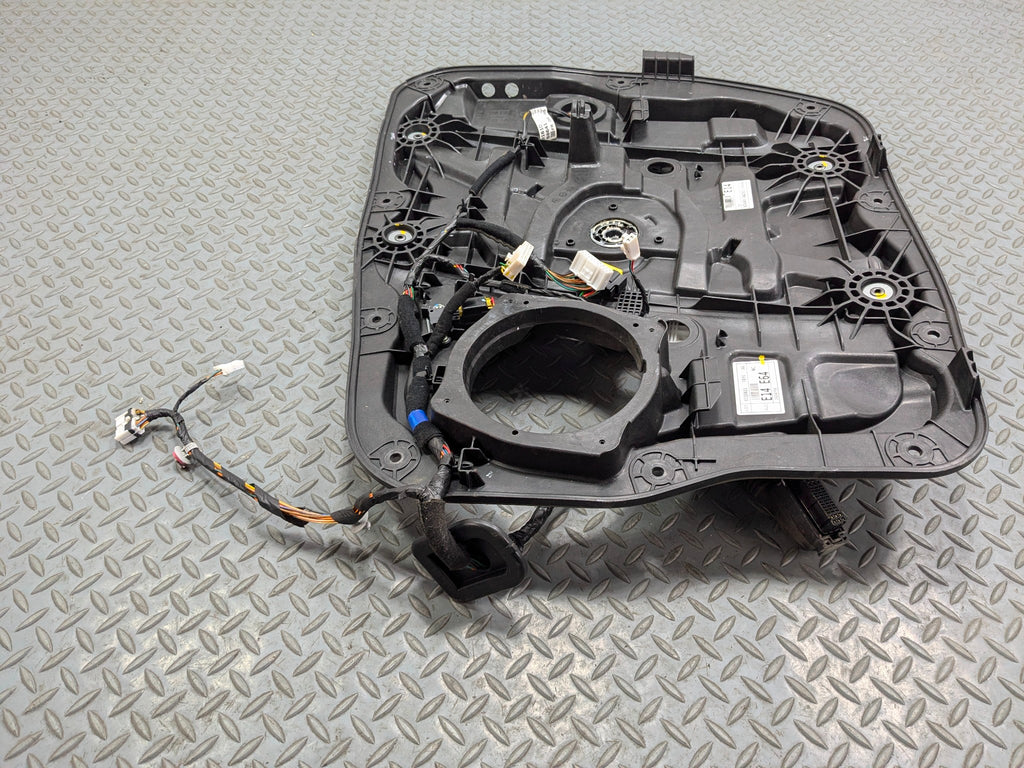 2013 - 2016 HYUNDAI SANTA FE OEM DOOR WINDOW REGUALTOR PANEL FRONT RIGHT SIDE