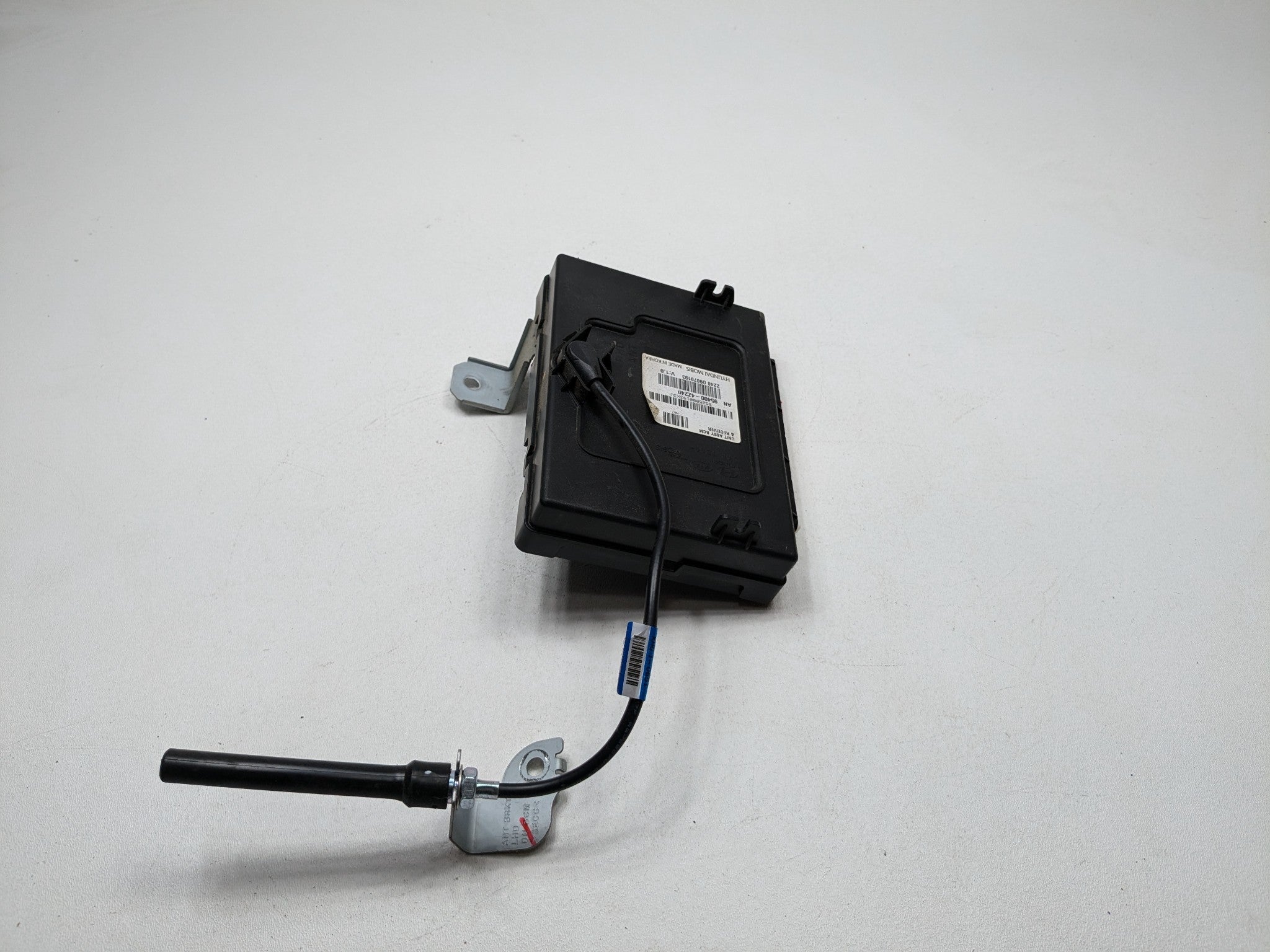 2013 - 2016 HYUNDAI SANTA FE OEM BCM ECU BODY CONTROL MODULE UNIT