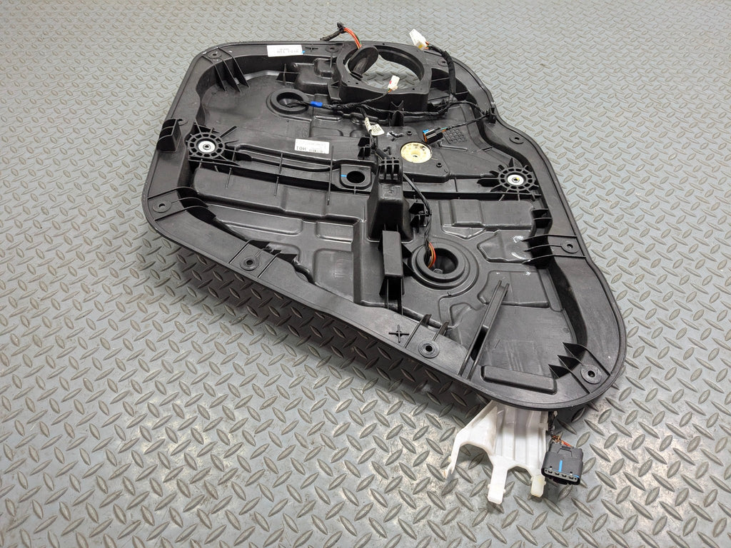 2013 - 2016 HYUNDAI SANTA FE OEM DOOR WINDOW REGUALTOR PANEL REAR RIGHT SIDE