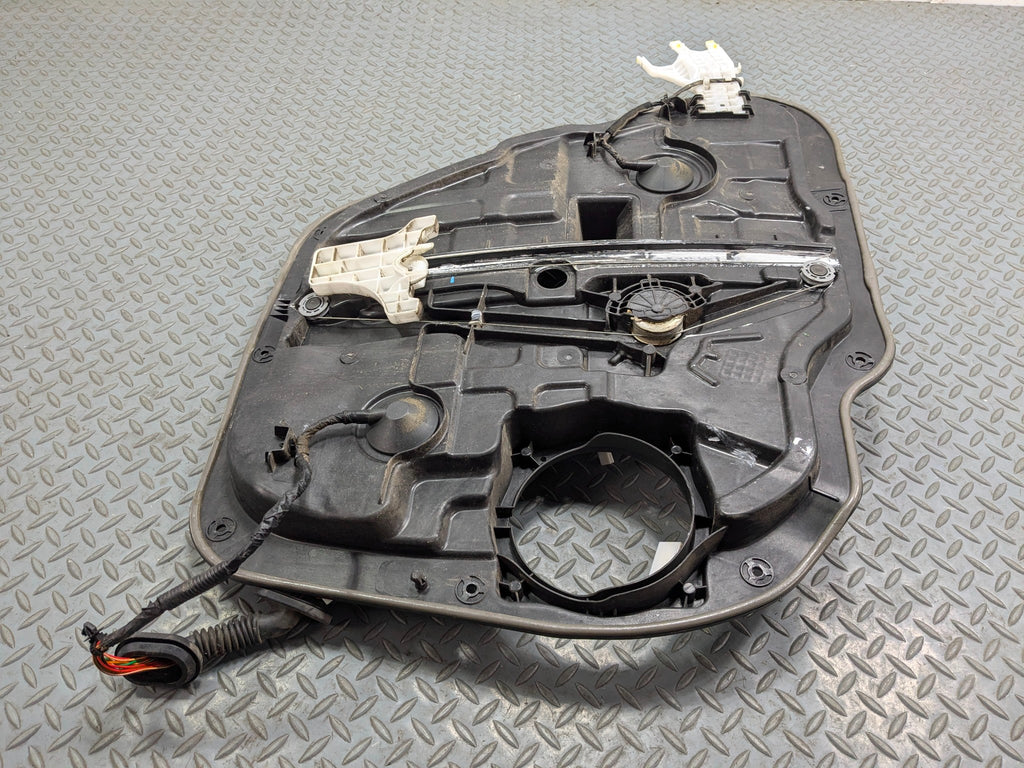 2013 - 2016 HYUNDAI SANTA FE OEM DOOR WINDOW REGUALTOR PANEL REAR RIGHT SIDE