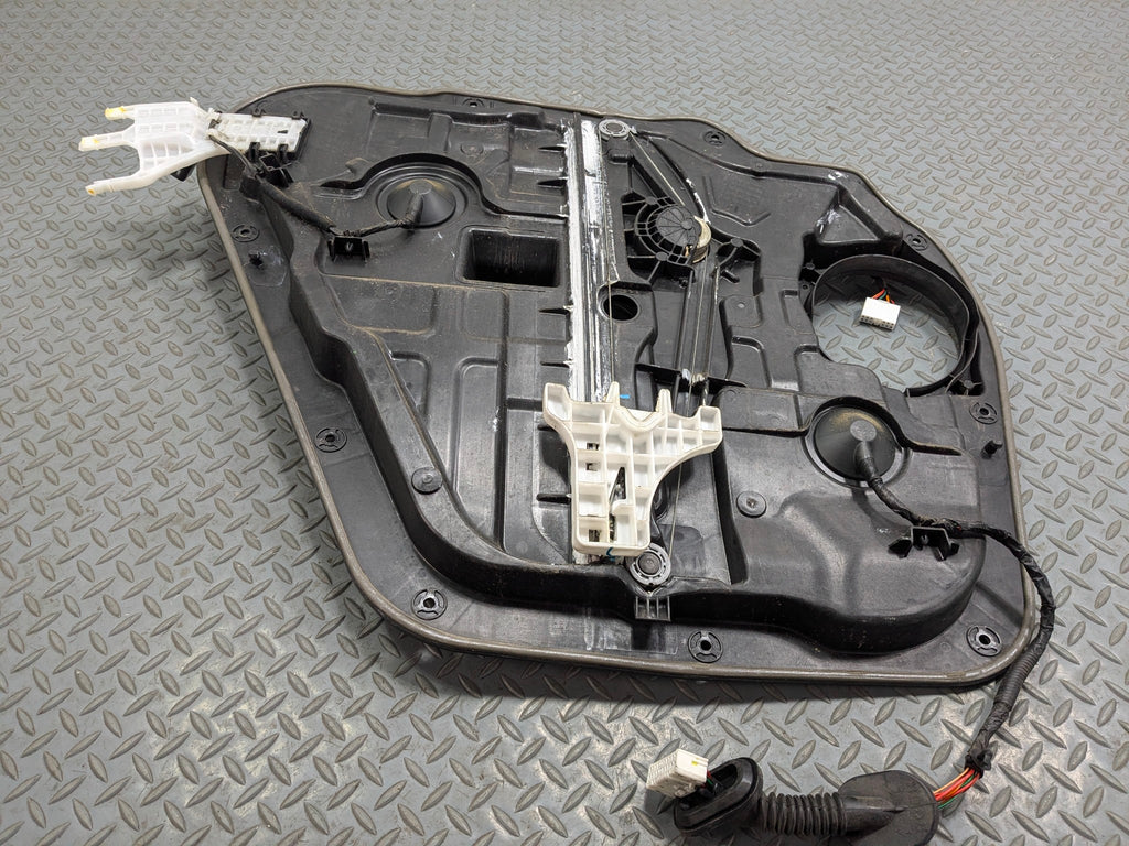 2013 - 2016 HYUNDAI SANTA FE OEM DOOR WINDOW REGUALTOR PANEL REAR RIGHT SIDE