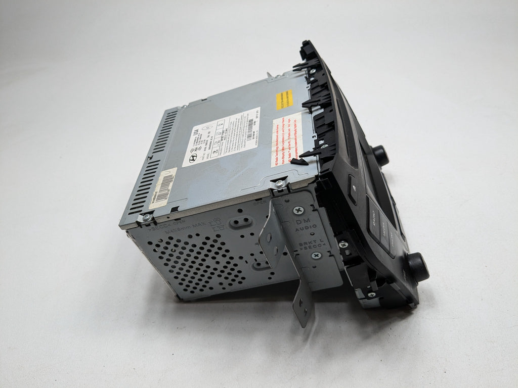 2013 - 2016 HYUNDAI SANTA FE OEM AM FM RADIO RECEIVER INFORMATION DISPLAY SCREEN