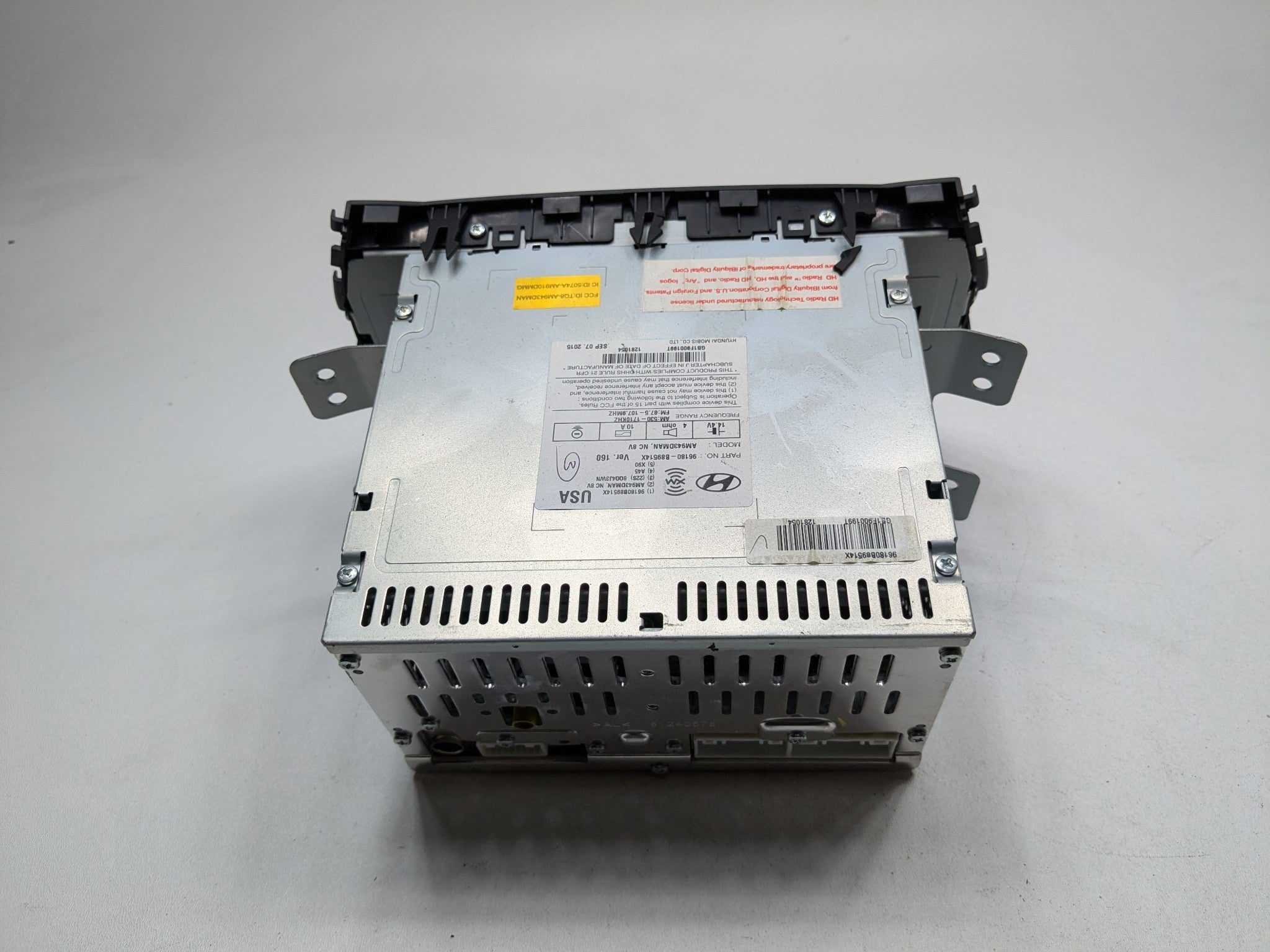 2013 - 2016 HYUNDAI SANTA FE OEM AM FM RADIO RECEIVER INFORMATION DISPLAY SCREEN