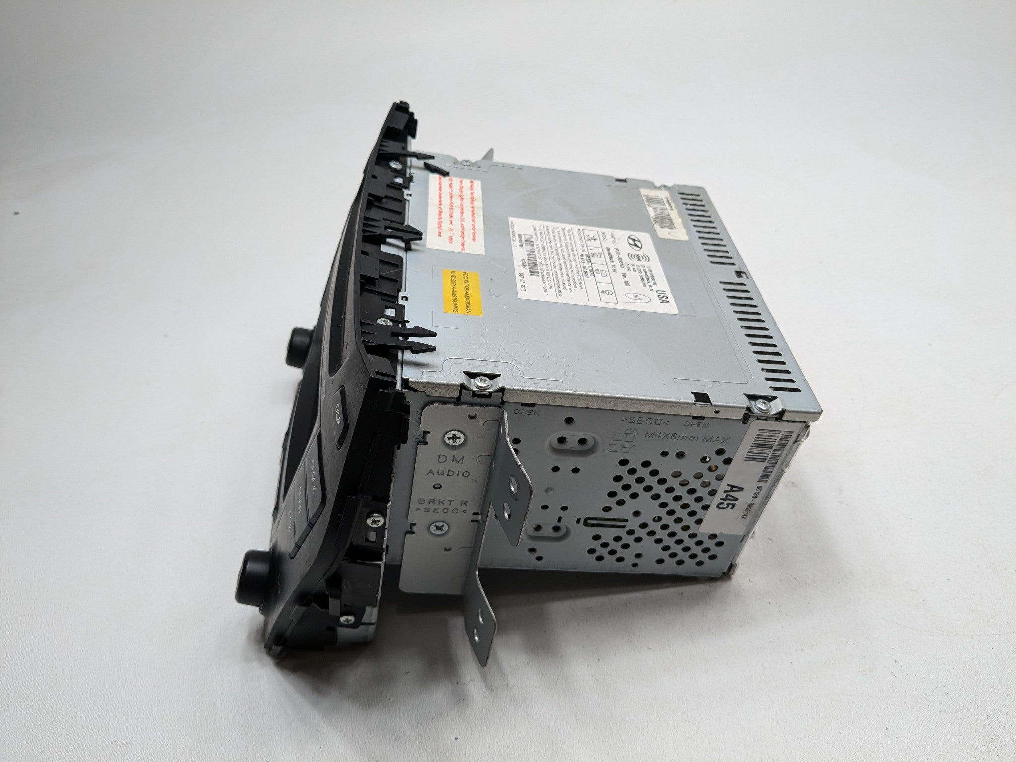 2013 - 2016 HYUNDAI SANTA FE OEM AM FM RADIO RECEIVER INFORMATION DISPLAY SCREEN
