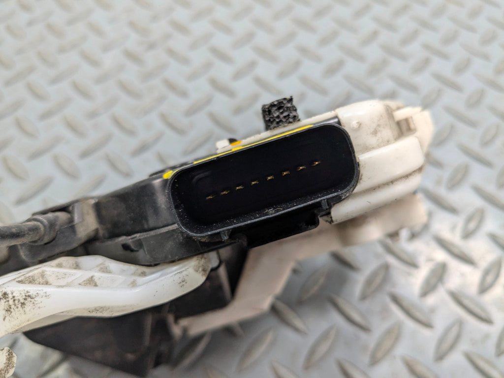 2013 - 2016 HYUNDAI SANTA FE OEM DOOR LOCK LATCH ACTUATOR FRONT LEFT DRIVER SIDE