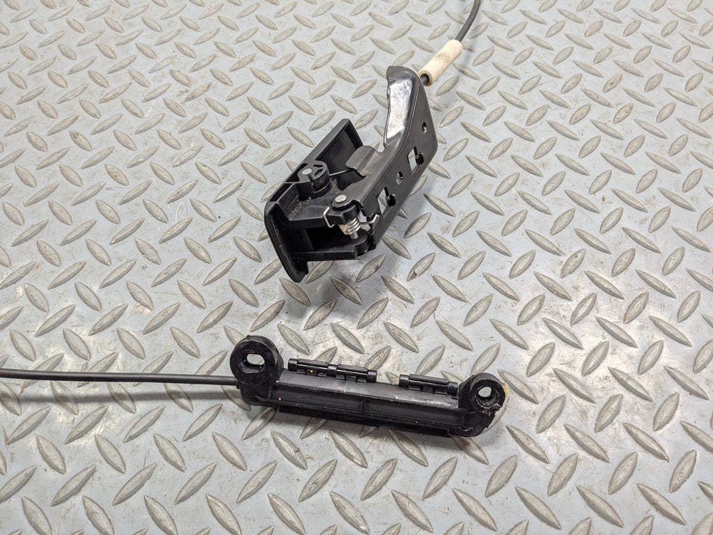 2013 - 2016 HYUNDAI SANTA FE OEM SEAT LATCH LOCK RELEASE HANDLE REAR RIGHT SIDE