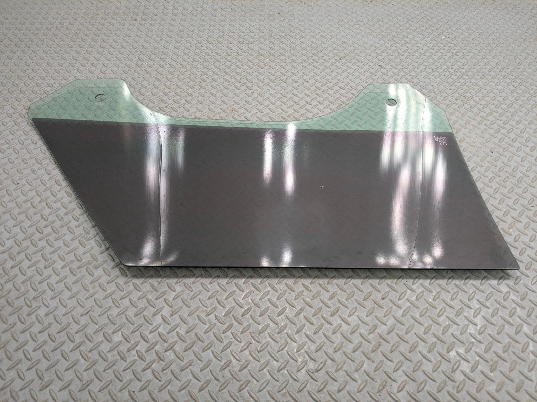 2007 - 2010 MINI COOPER OEM DOOR WINDOW GLASS FRONT LEFT DRIVER SIDE