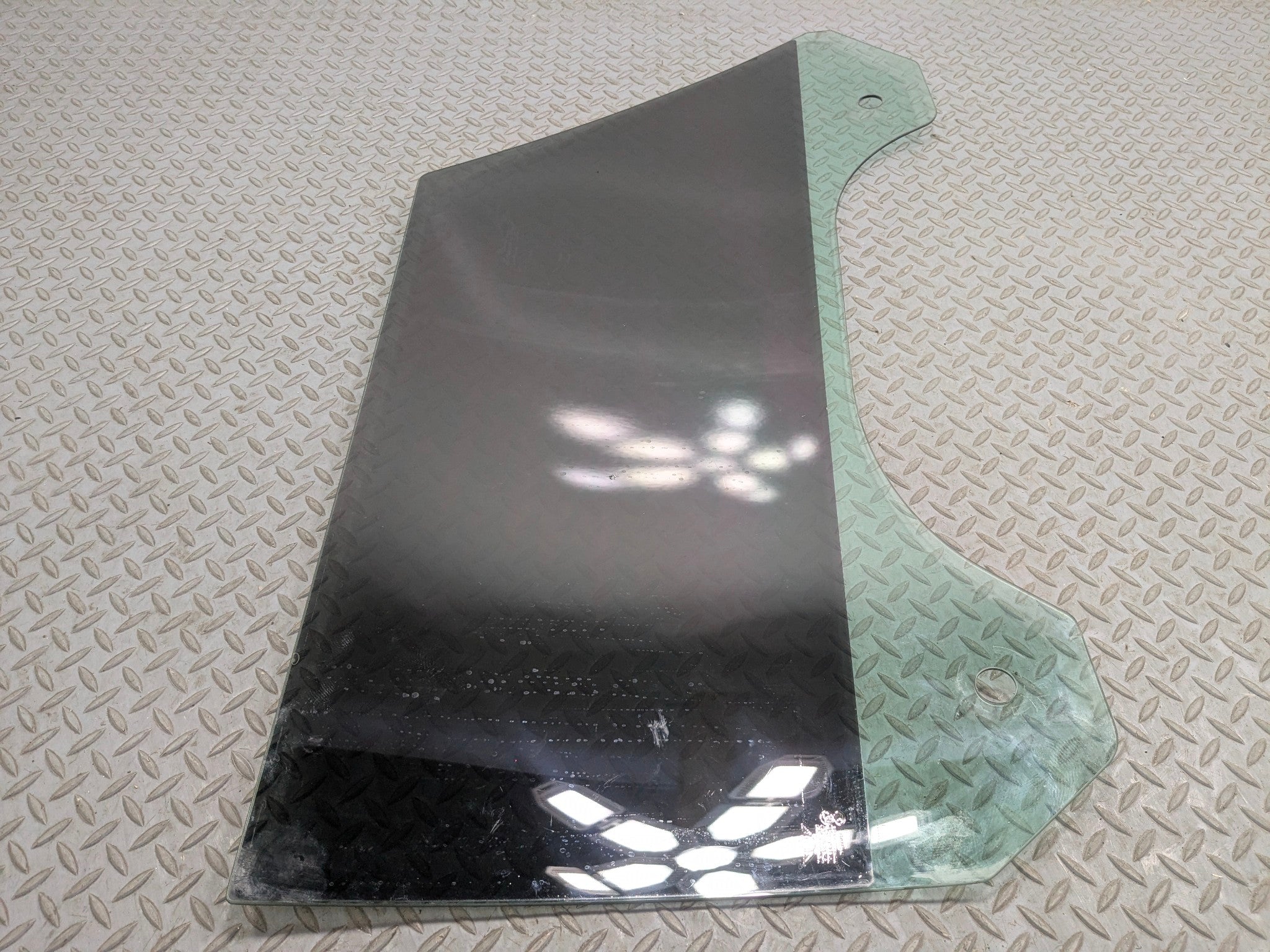 2007 - 2010 MINI COOPER OEM DOOR WINDOW GLASS FRONT LEFT DRIVER SIDE