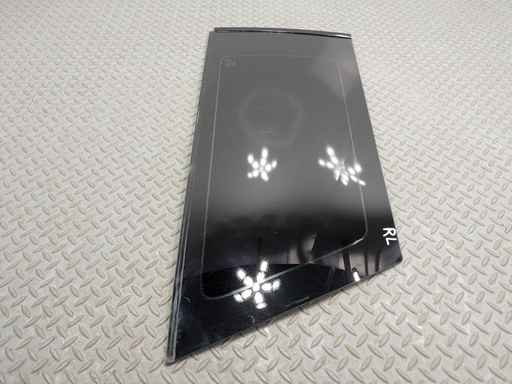 2007 - 2010 MINI COOPER OEM DOOR WINDOW QUARTER GLASS REAR LEFT DRIVER SIDE