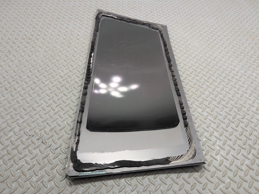 2007 - 2010 MINI COOPER OEM DOOR WINDOW QUARTER GLASS REAR LEFT DRIVER SIDE