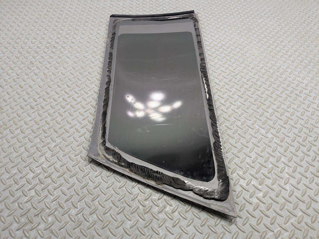 2007 - 2010 MINI COOPER OEM DOOR WINDOW QUARTER GLASS REAR LEFT DRIVER SIDE