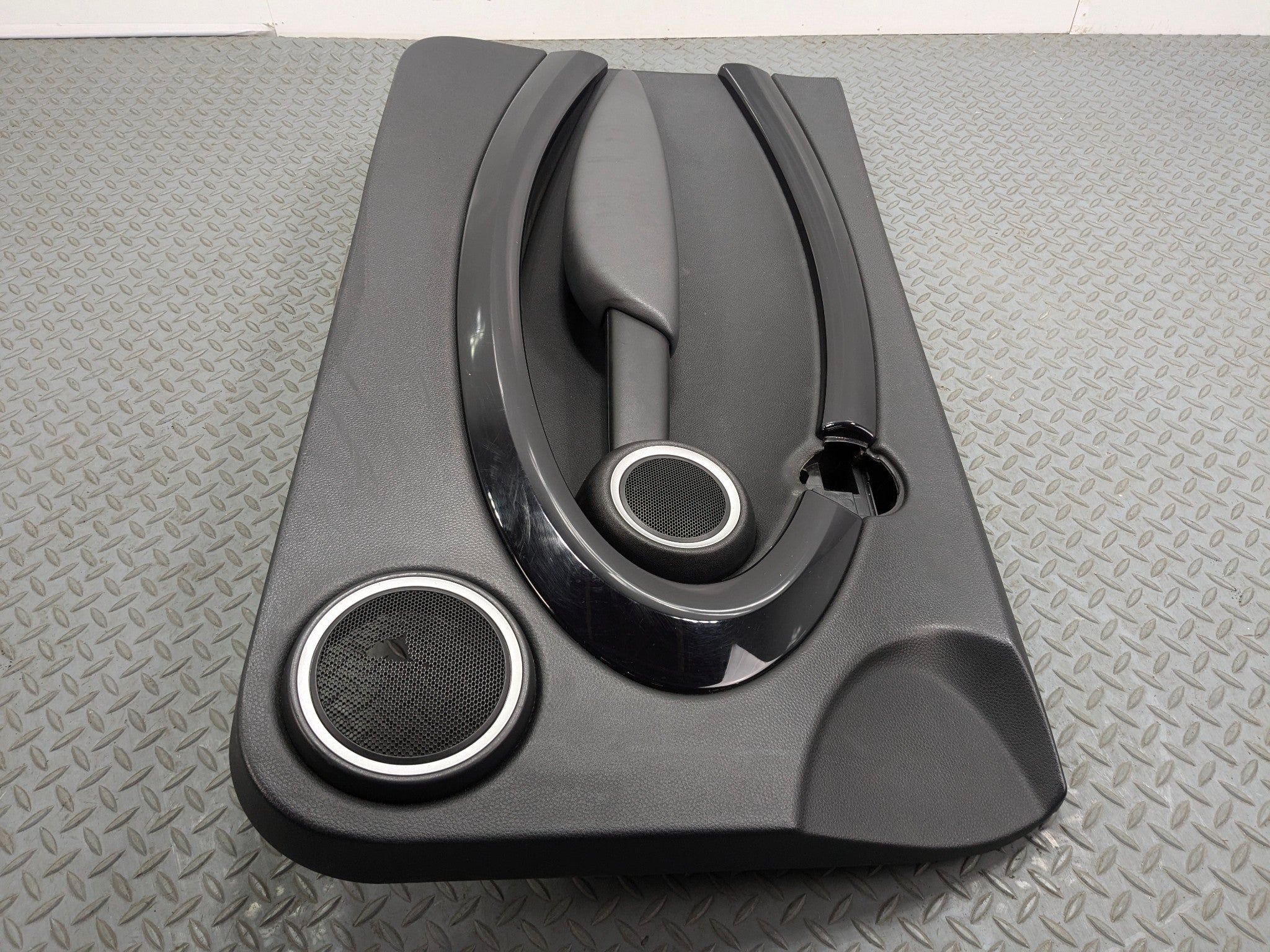 2007 - 2010 MINI COOPER OEM INTERIOR DOOR TRIM PANEL FRONT LEFT DRIVER SIDE