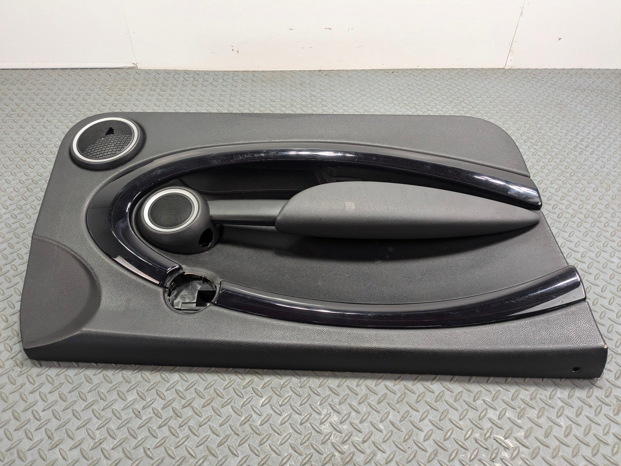 2007 - 2010 MINI COOPER OEM INTERIOR DOOR TRIM PANEL FRONT LEFT DRIVER SIDE