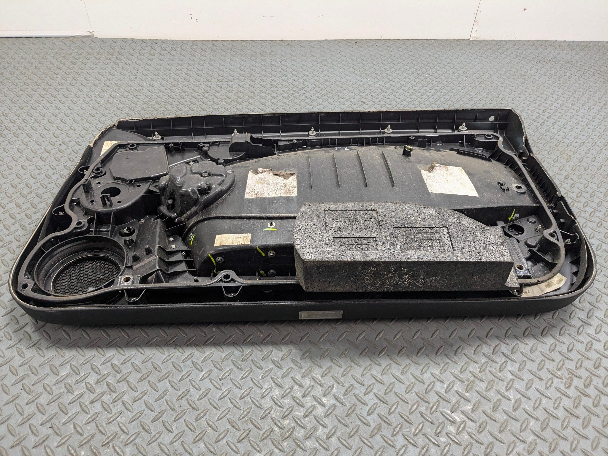 2007 - 2010 MINI COOPER OEM INTERIOR DOOR TRIM PANEL FRONT LEFT DRIVER SIDE