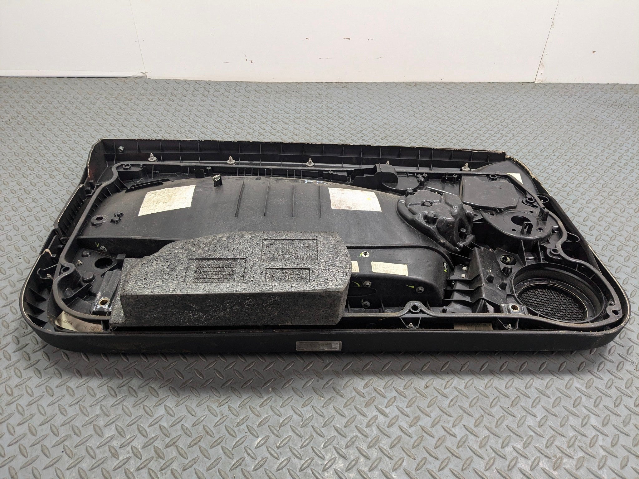 2007 - 2010 MINI COOPER OEM INTERIOR DOOR TRIM PANEL FRONT RIGHT PASSENGER SIDE