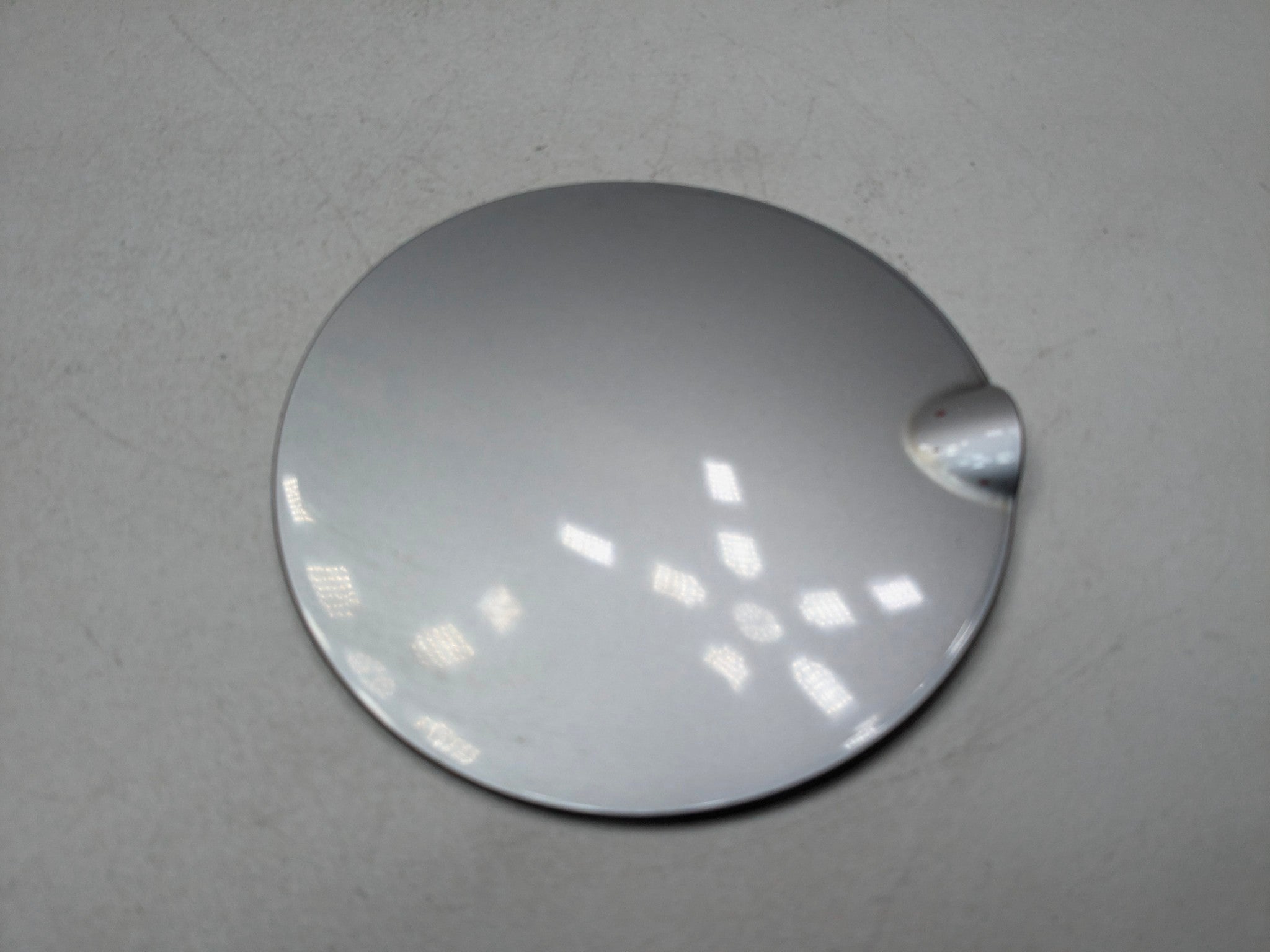 2007 - 2010 MINI COOPER OEM FUEL TANK DOOR LID COVER SILVER METALLIC