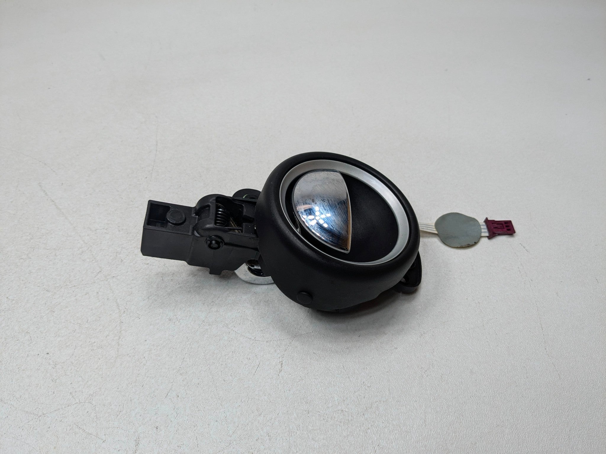 2007 - 2010 MINI COOPER OEM INTERIOR DOOR HANDLE REAR LEFT DRIVER SIDE