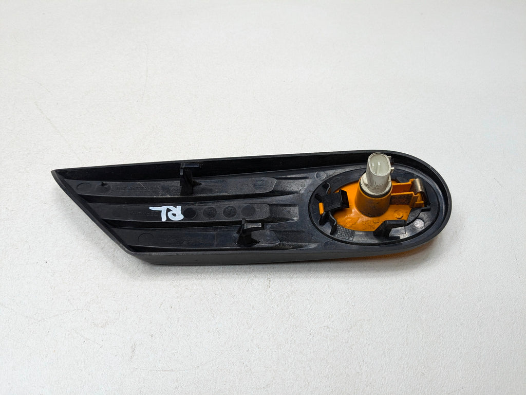 2007 - 2010 MINI COOPER OEM DRIVER SIDE WING INDICATOR TURN SIGNAL LIGHT FRONT