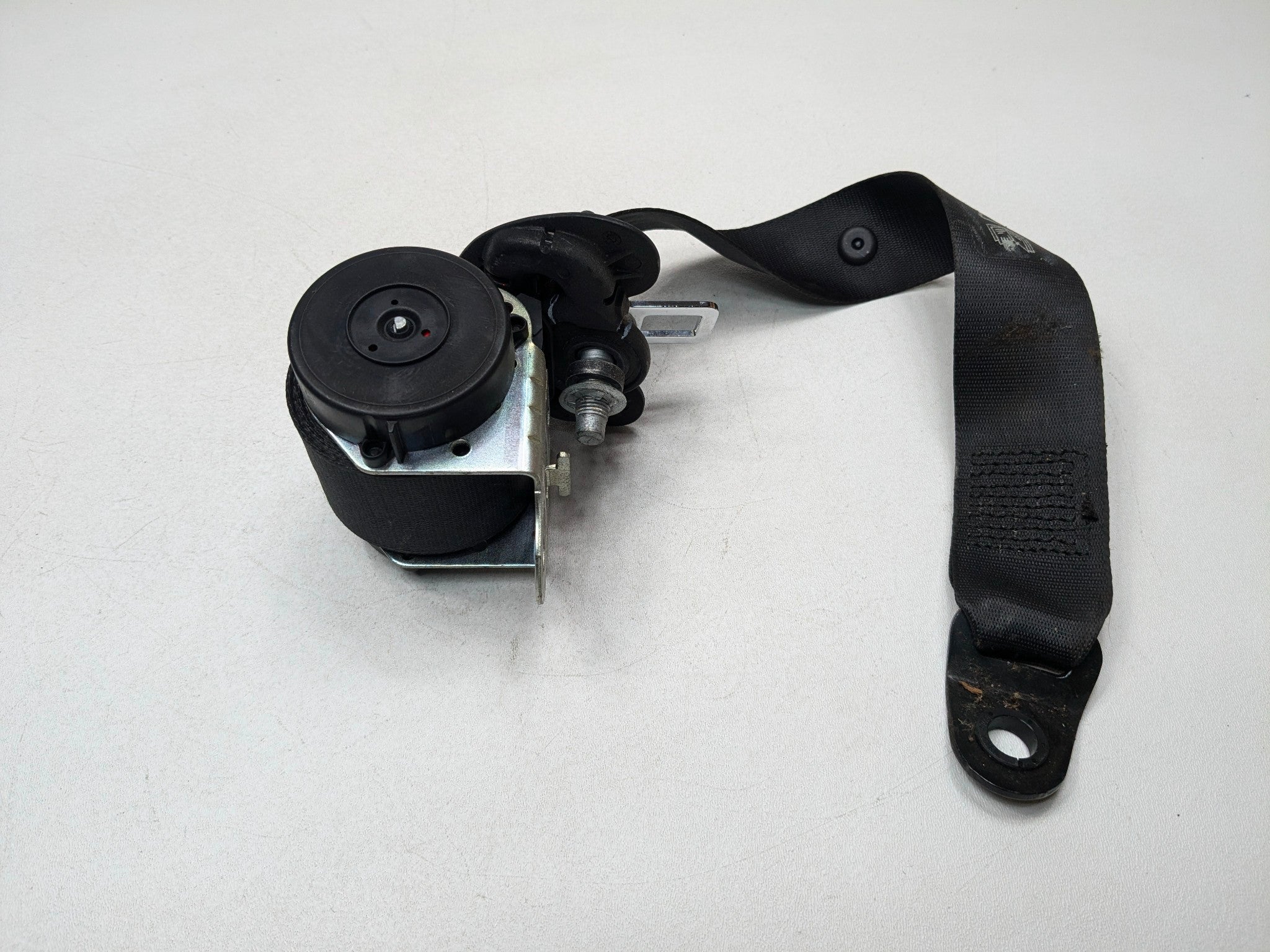 2007 - 2010 MINI COOPER OEM SEAT BELT RETRACTOR REAR RIGHT PASSENGER SIDE