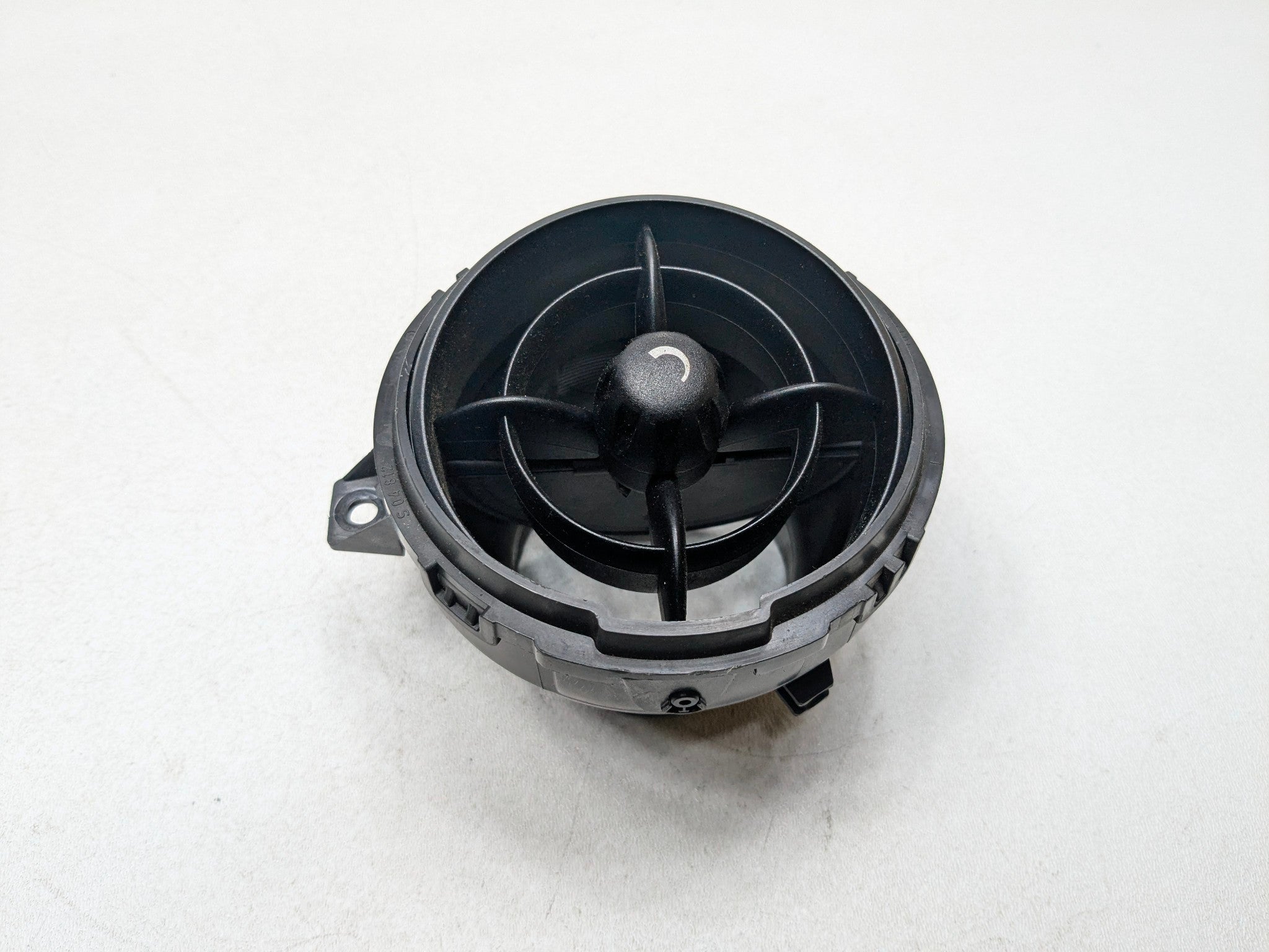 2007 - 2010 MINI COOPER OEM AIR CONDITIONING HEATER VENTS FRONT LEFT DRIVER SIDE