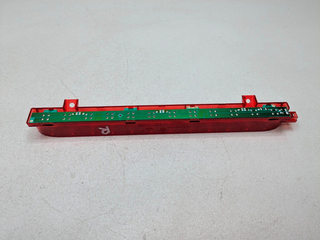 2007 - 2010 MINI COOPER OEM HIGH MOUNTED STOP LAMP TAILLIGHT REAR SIDE
