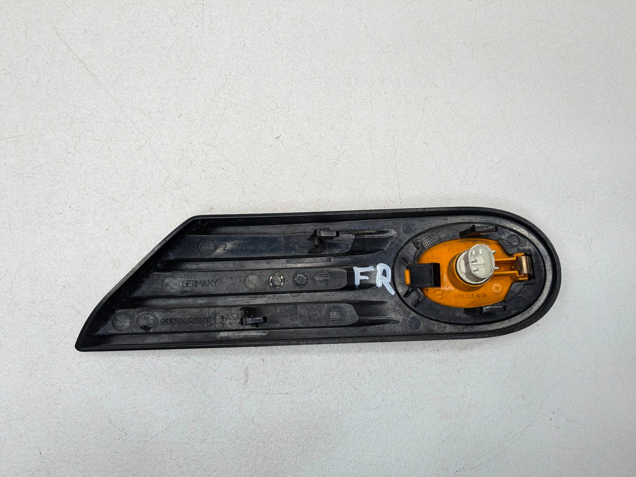 07 - 10 MINI COOPER OEM PASSENGER SIDE WING INDICATOR TURN SIGNAL LIGHT FRONT