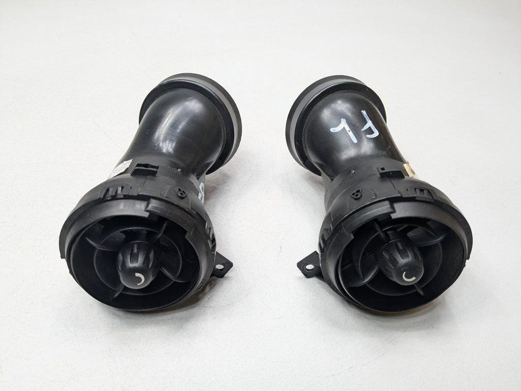 2007 - 2010 MINI COOPER OEM DASH AC HEATER AIR VENT FRONT CENTER LEFT AND RIGHT