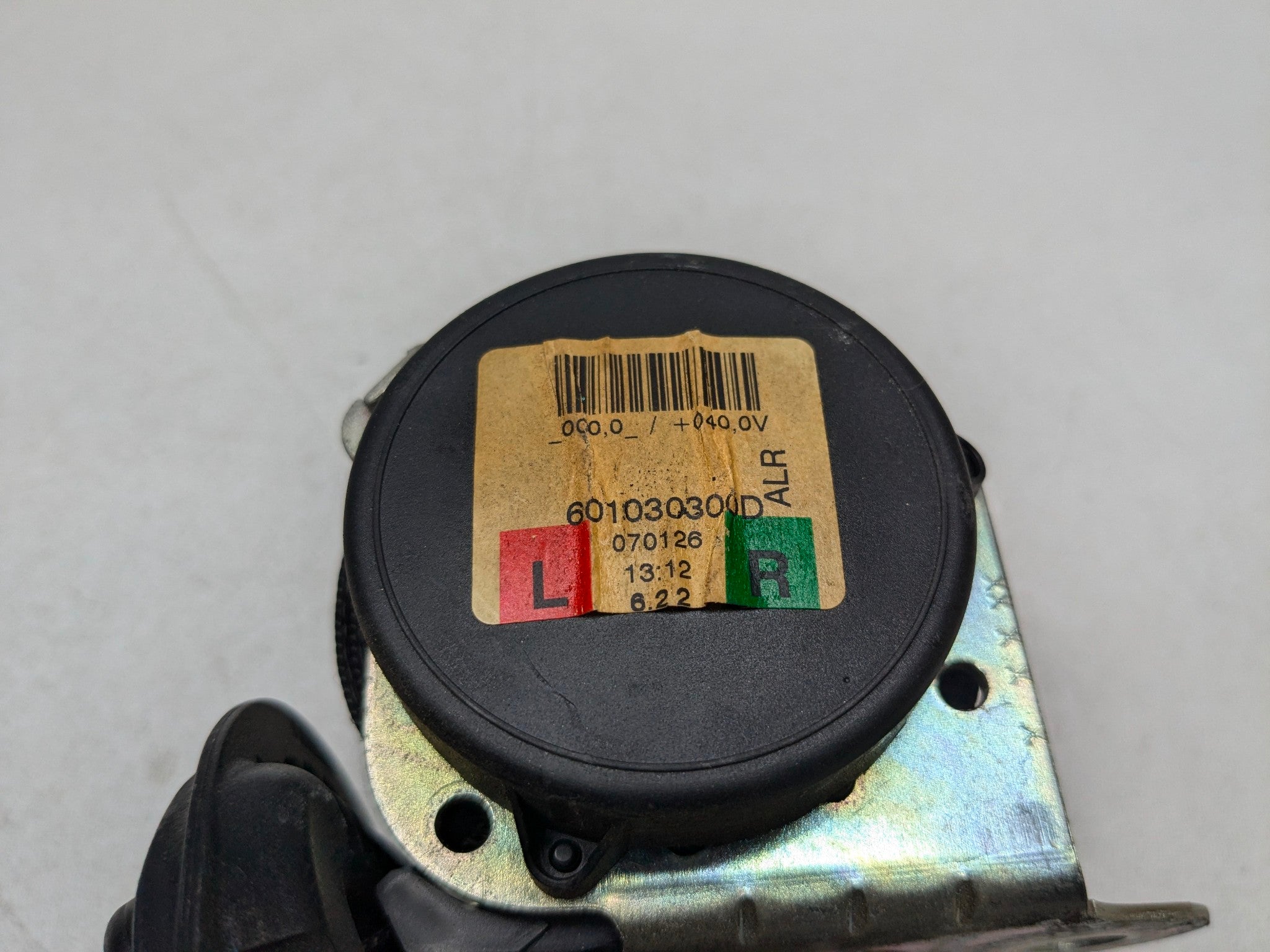 2007 - 2010 MINI COOPER OEM SEAT BELT RETRACTOR REAR LEFT DRIVER SIDE