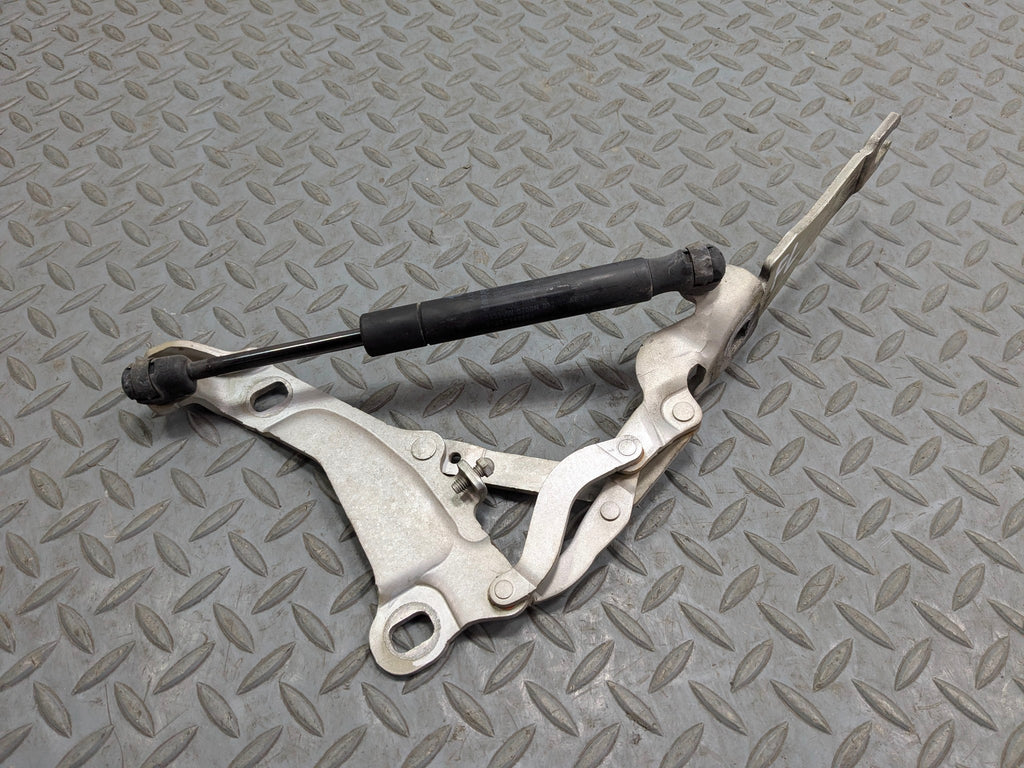 2007 - 2010 MINI COOPER OEM HOOD HINGE WITH SHOCK STRUT FRONT LEFT DRIVER SIDE