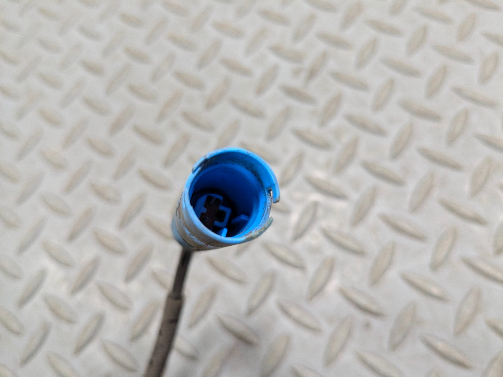 2007 - 2010 MINI COOPER OEM ABS SPEED SENSOR REAR LEFT DRIVER SIDE