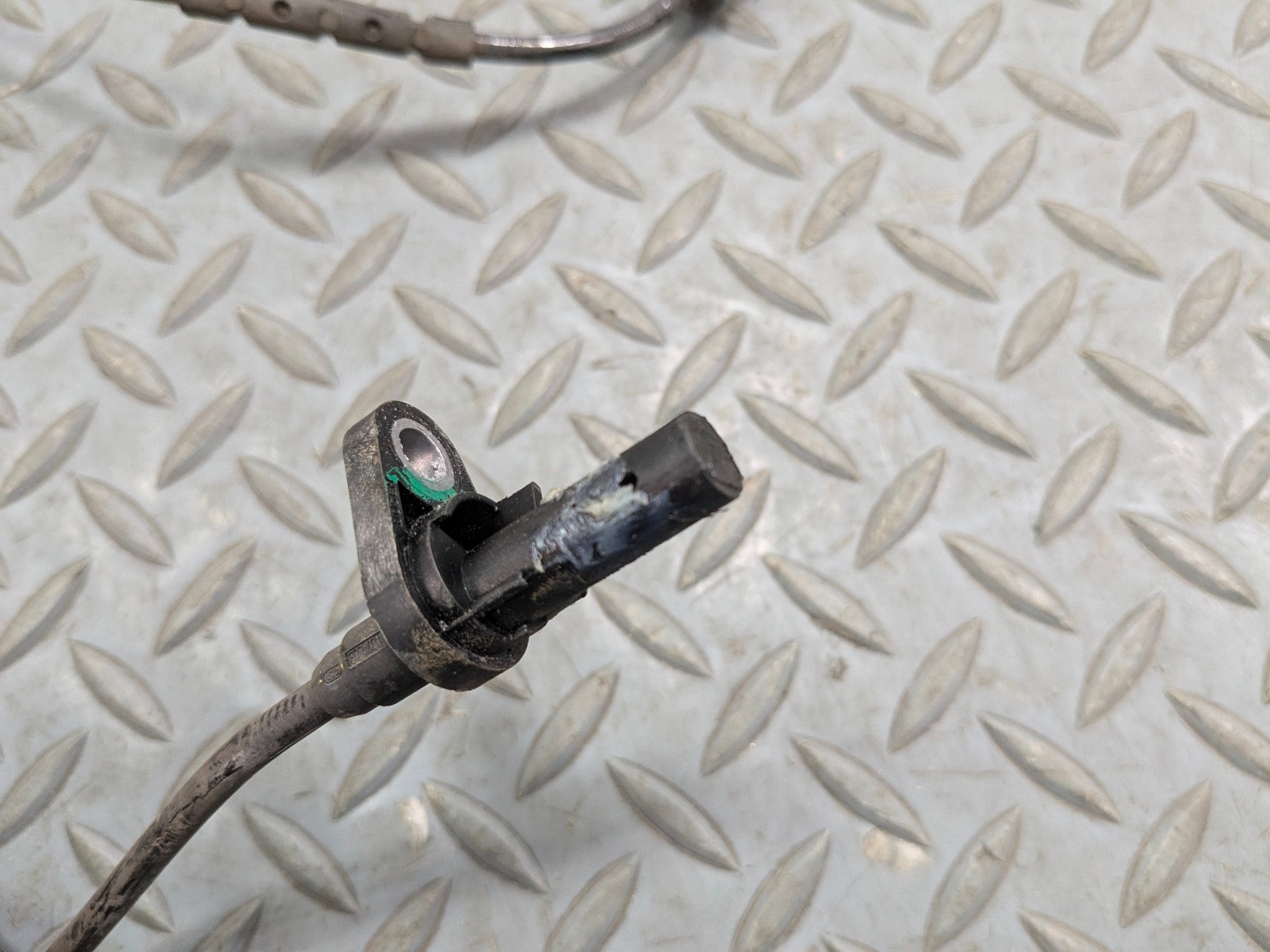 2007 - 2010 MINI COOPER OEM ABS SPEED SENSOR REAR LEFT DRIVER SIDE