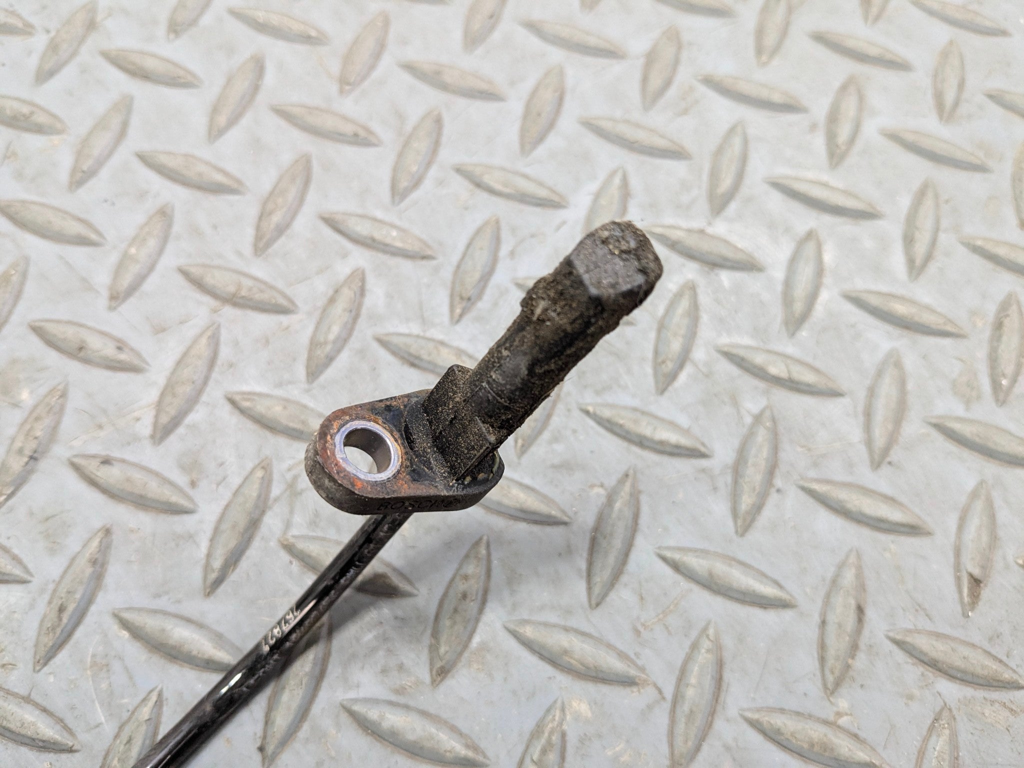 2007 - 2010 MINI COOPER OEM ABS SPEED SENSOR FRONT RIGHT PASSENGER SIDE