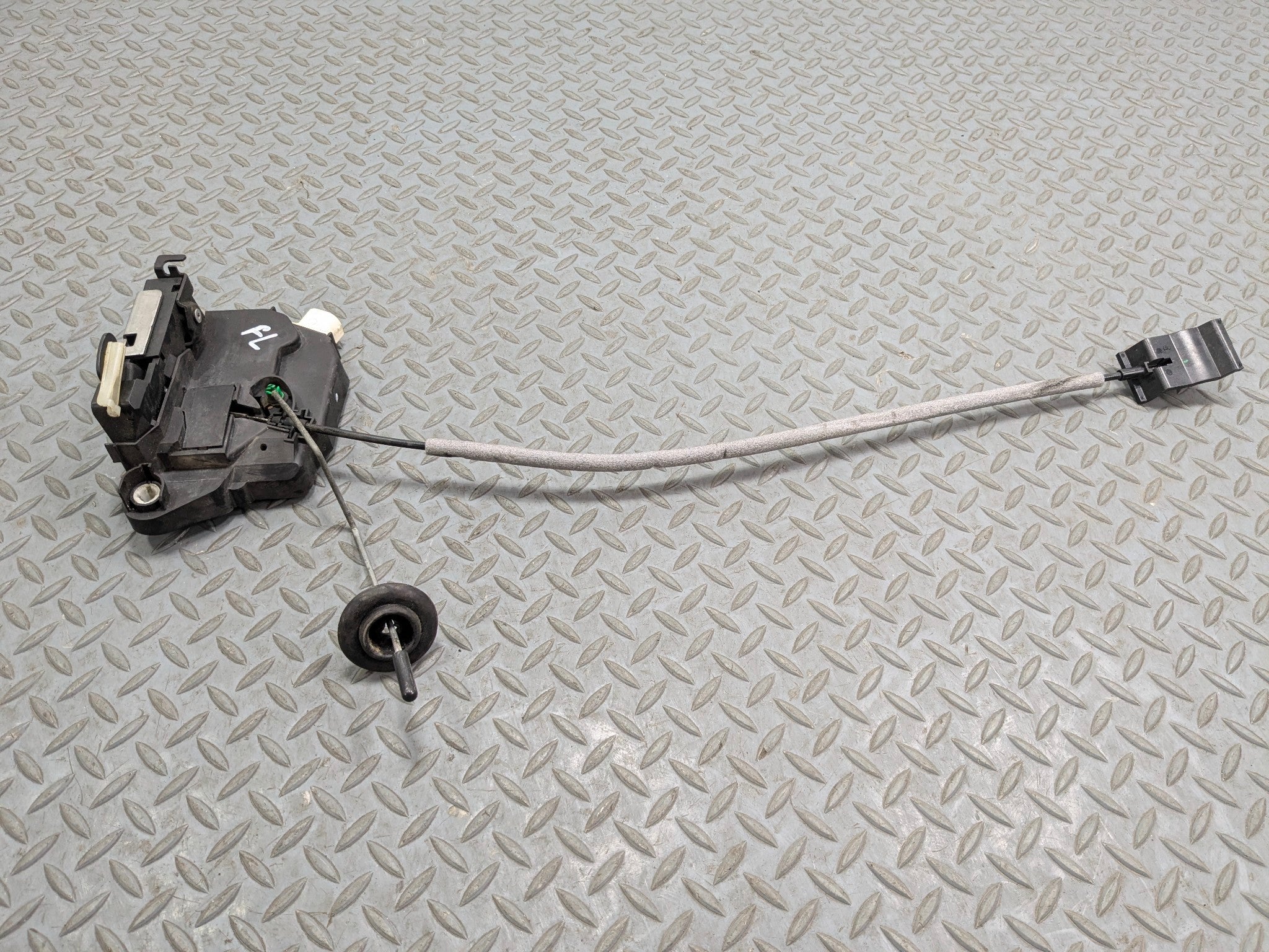 2007 - 2010 MINI COOPER OEM DOOR LATCH LOCK ACTUATOR FRONT LEFT DRIVER SIDE