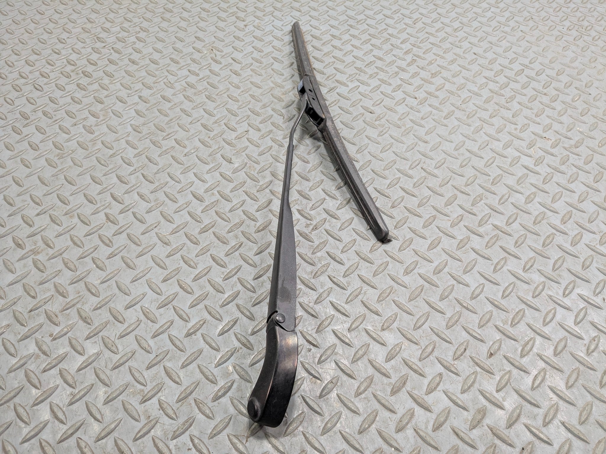 07 - 10 MINI COOPER OEM WINDSHIELD WIPER ARM WITH BLADE FRONT LEFT DRIVER SIDE