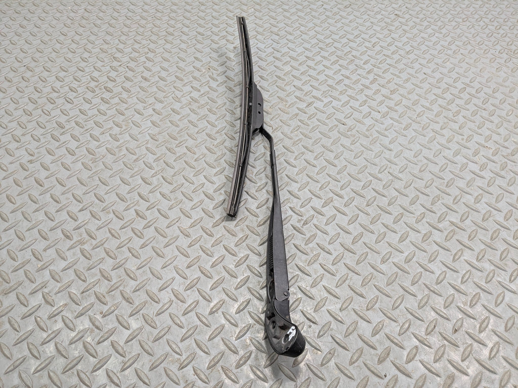 2007 - 2010 MINI COOPER OEM WINDSHIELD WIPER ARM WITH BLADE FRONT RIGHT SIDE