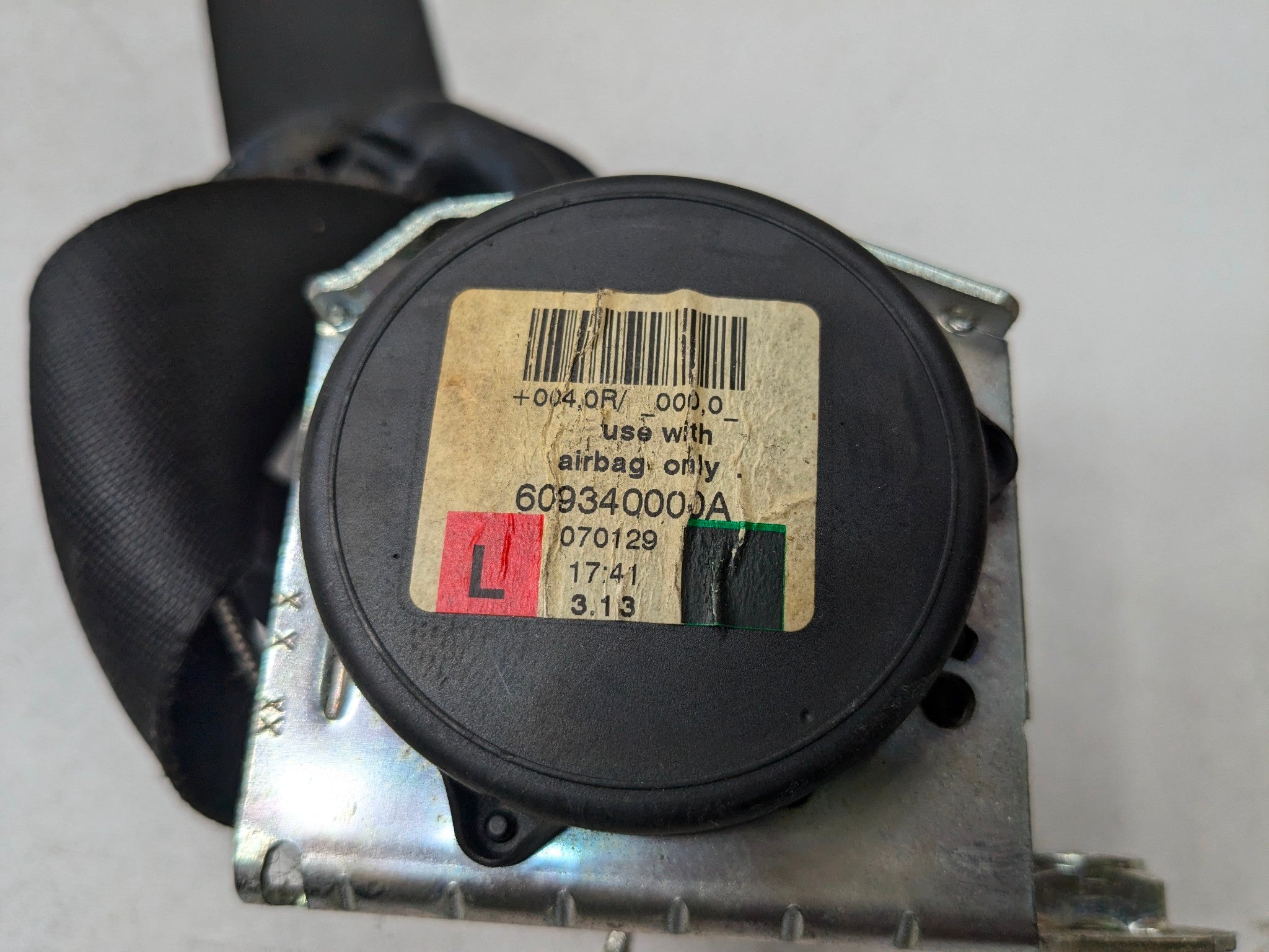 2007 - 2010 MINI COOPER OEM SEAT BELT RETRACTOR FRONT LEFT DRIVER SIDE