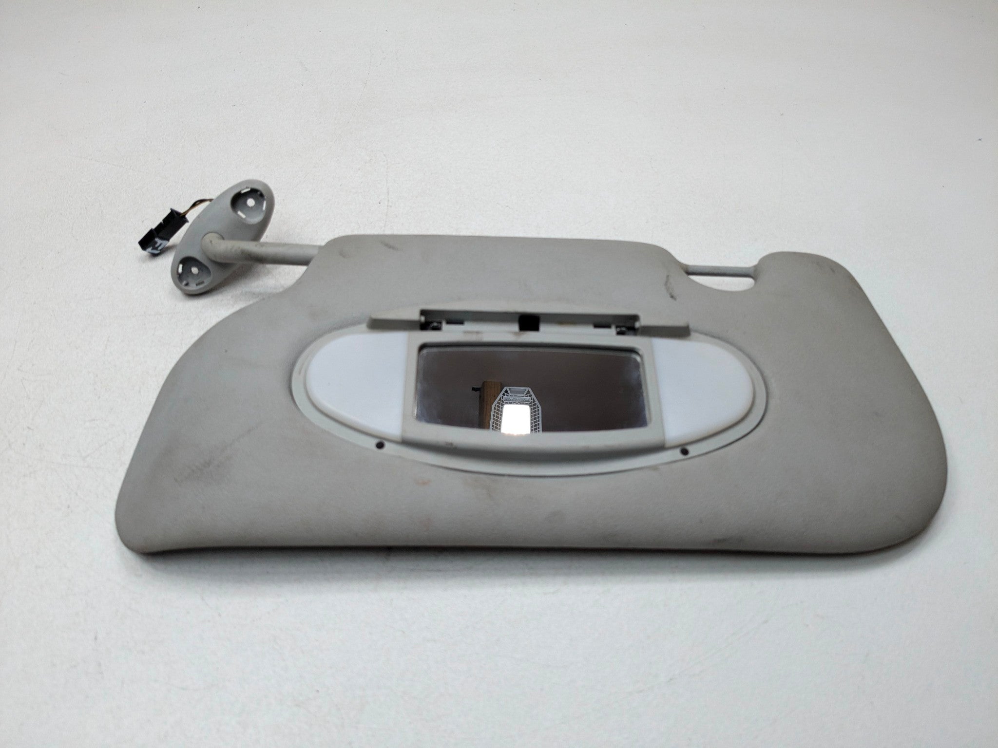 2007 - 2010 MINI COOPER OEM SUN VISOR INTERIOR UPPER ROOF FRONT LEFT DRIVER SIDE