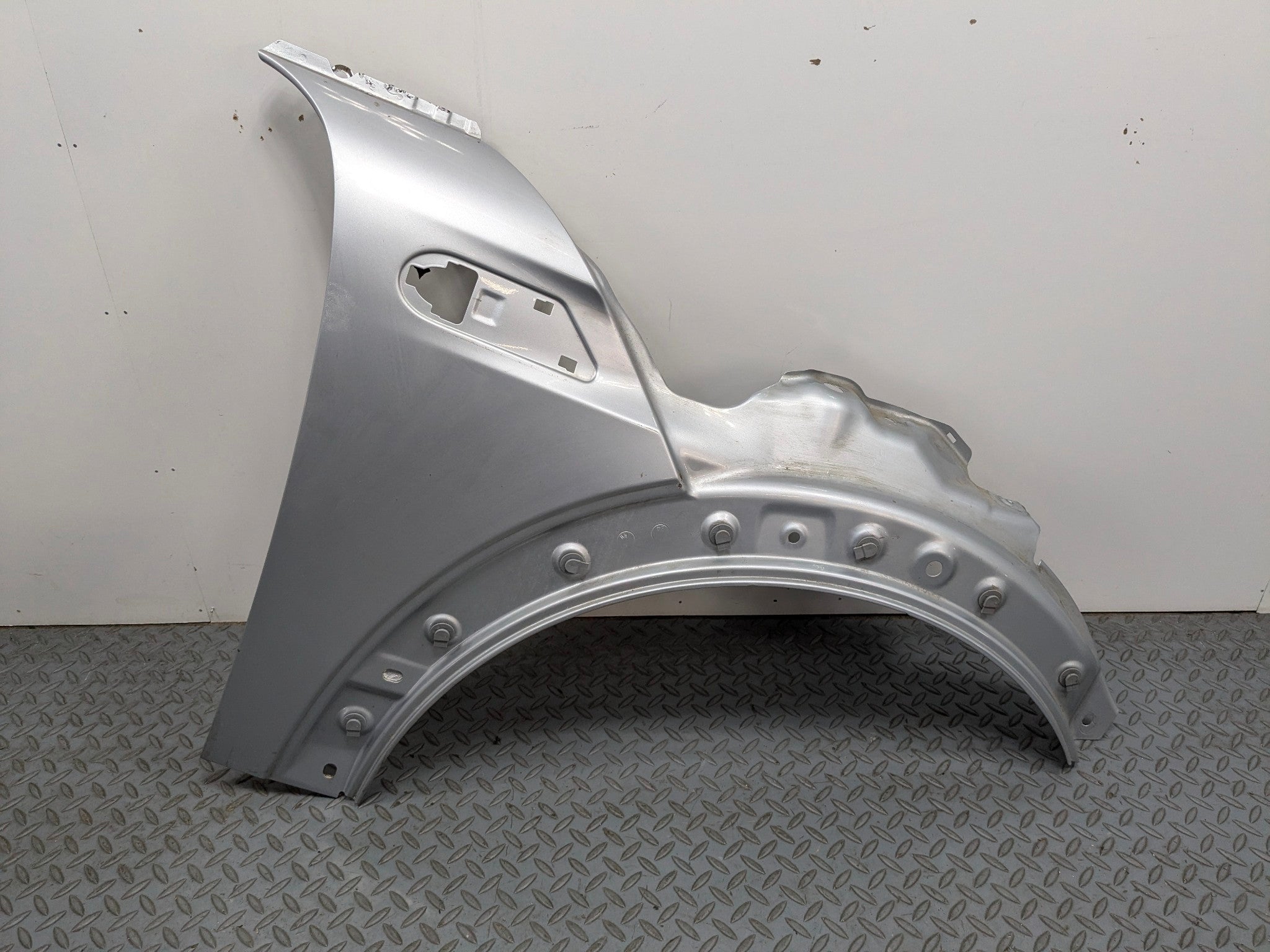 2007 - 2010 MINI COOPER OEM FENDER COVER PANEL SILVER METALLIC FRONT RIGHT SIDE