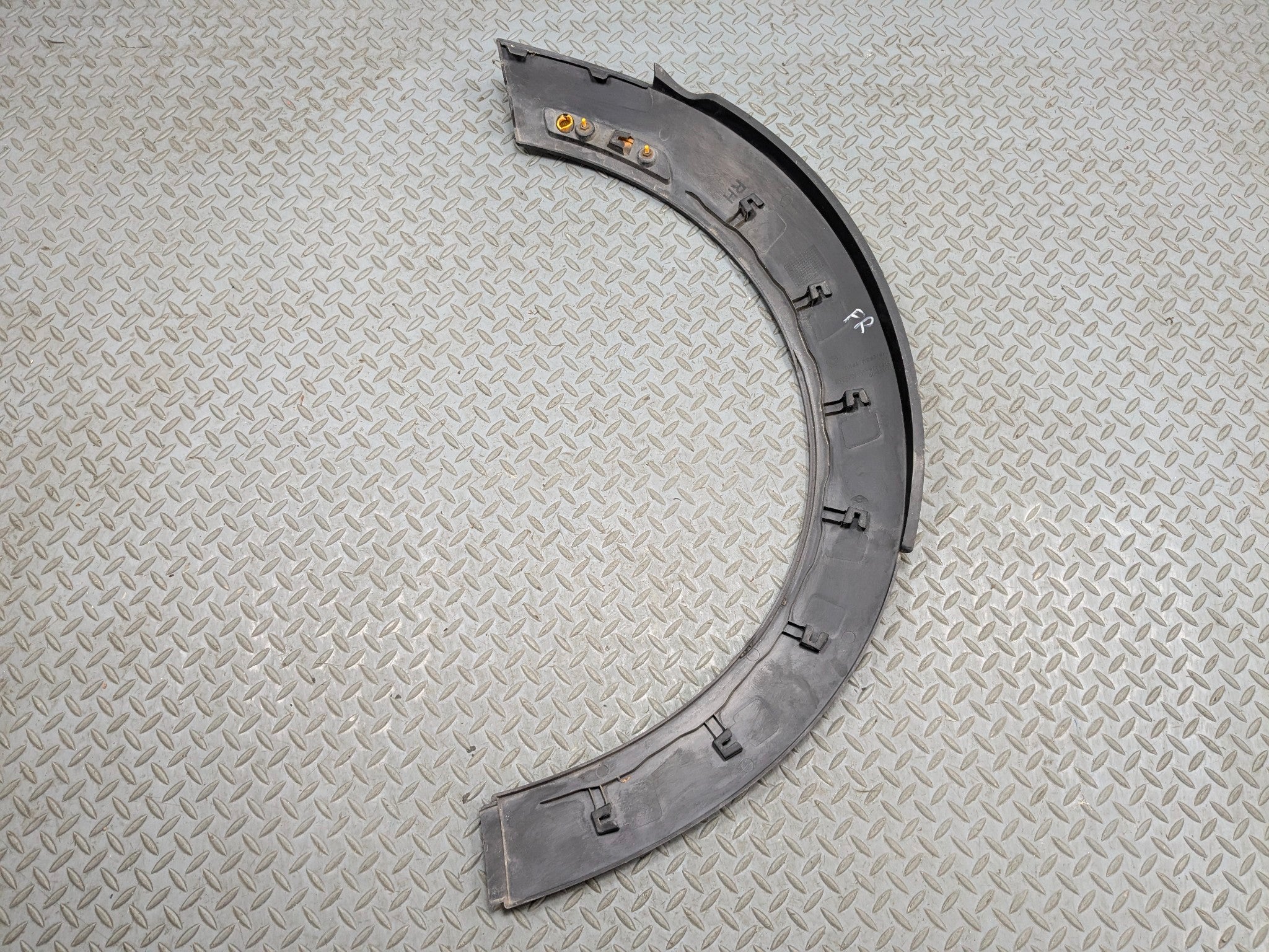 07-10 MINI COOPER OEM FENDER FLARE BODY MOLDING TRIM FRONT RIGHT PASSENGER SIDE