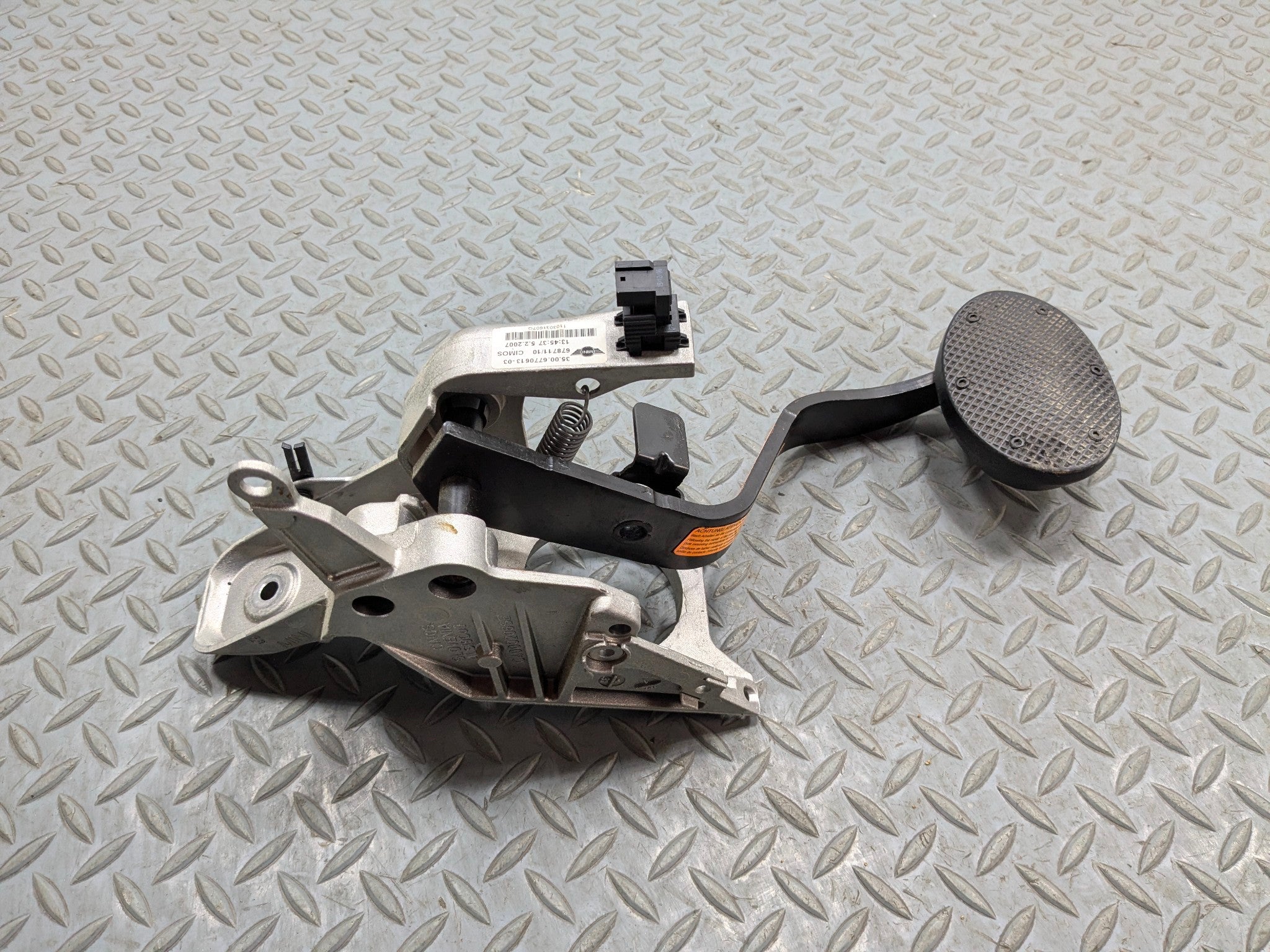 2007 - 2010 MINI COOPER OEM FOOT STOP BRAKE PEDAL WITH BRACKET ASSEMBLY