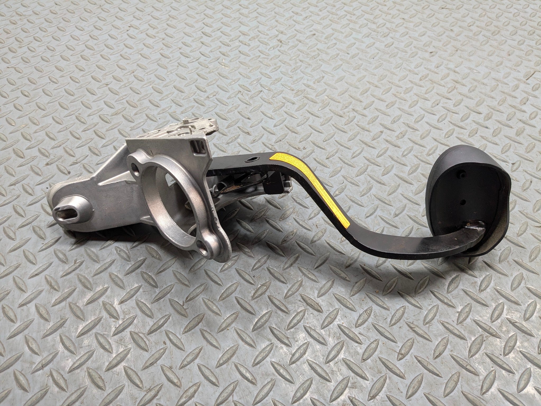 2007 - 2010 MINI COOPER OEM FOOT STOP BRAKE PEDAL WITH BRACKET ASSEMBLY